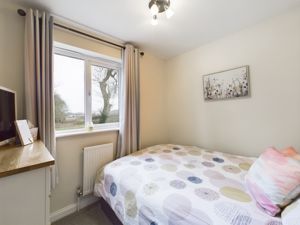 Bedroom- click for photo gallery